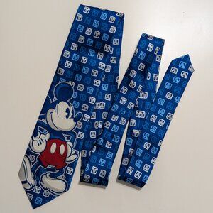 Disney Parks Blue Mickey Mouse Walt Disney World silk Tie
